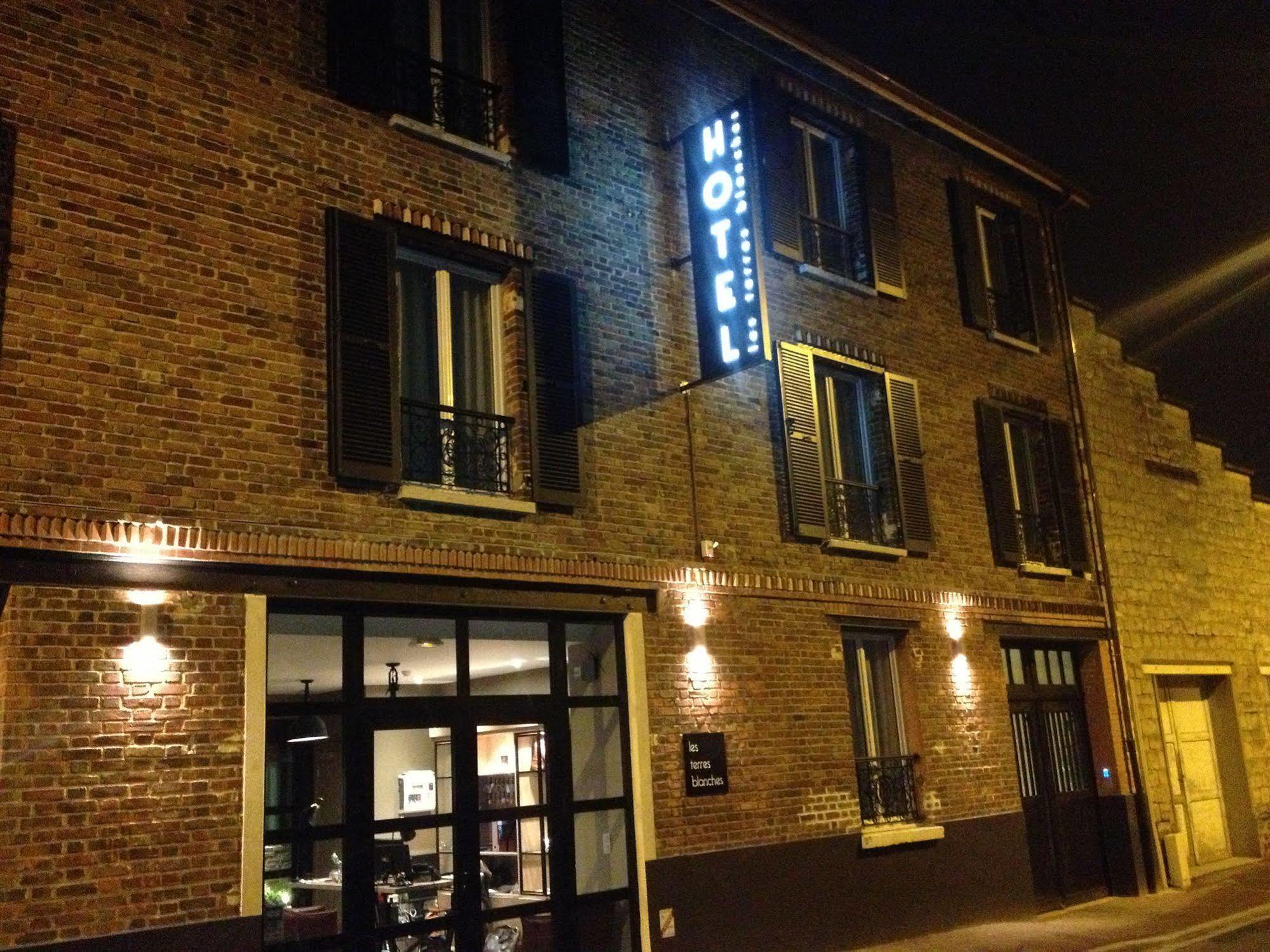 Hotel Les Terres Blanches Шату Екстериор снимка